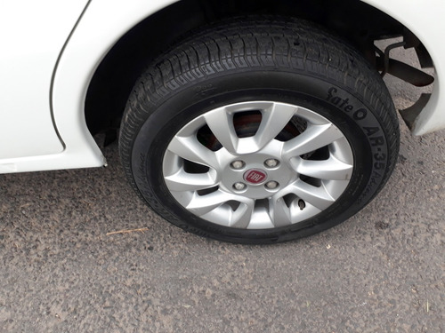 Imagen 9 de 13 de Fiat Palio 2016 13 Mil Km