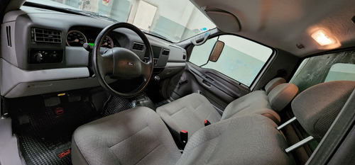 Imagen 5 de 6 de Ford 4000