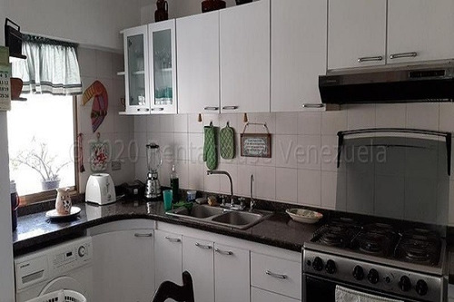 Imagen 16 de 25 de Ls Vende Apartamento La Candelaria 22-17416