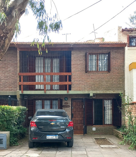 Vendo Duplex De 3 Ambientes Con Gas Natural En Zona Residencial. San Bernardo.