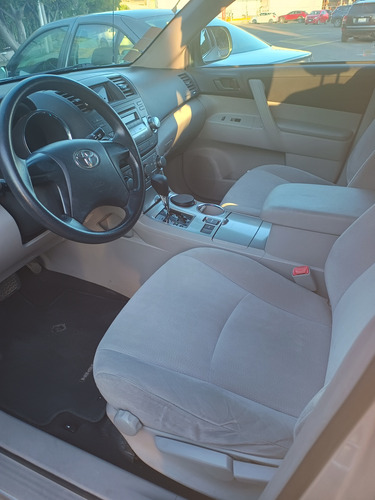 Toyota Highlander Base Premium Aa R-17 At