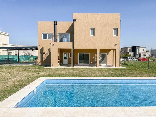 Imagen 1 de 28 de Casa En Alquiler - Barrio El Trébol - Haras De Santa María Escobar