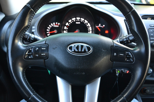 Imagen 5 de 19 de Kia Sportage 4x2 2012 140.000km Segundo Dueño Impecable