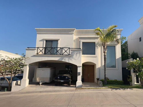 Imagen 1 de 27 de Casa Venta Dos Niveles Área Común Con Alberca Al Norte De Hermosillo.