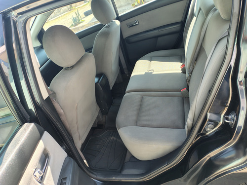 Nissan Sentra 2.0 Emotion 6vel Ee Mt
