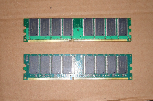 2 Memorias Kingston Kvr400x64c3a/1g (Usado)