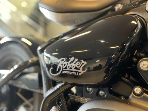 Triumph Bonneville Bobber 1200 25/25 Harley 883 (ja)