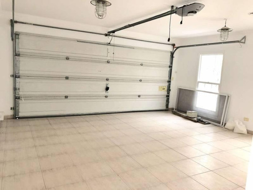 Nordelta Barrio La Isla Casa En Venta Al Lago Central