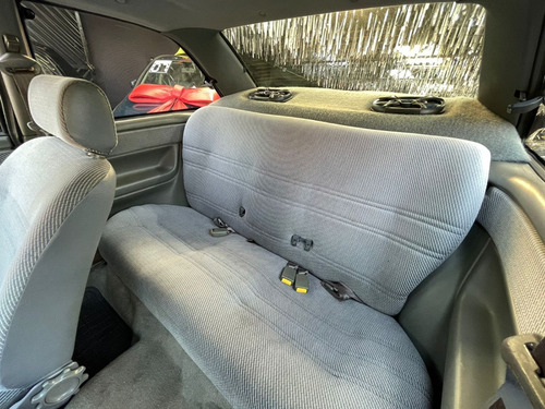 Imagem 10 de 14 de Volkswagen Logus 1.8 Cl 8v Gasolina 2p Manual