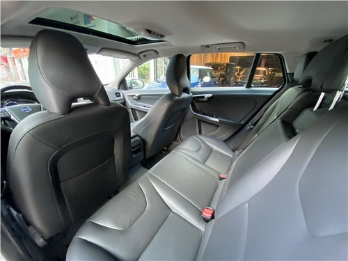 Volvo V60 2.0 T5 Momentum Turbo Gasolina 4p Automático