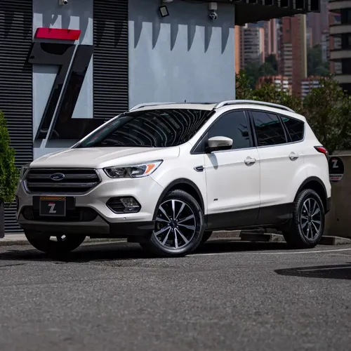 Ford Escape titanium 2.0