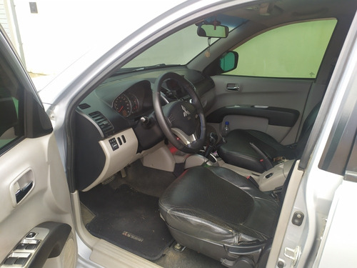 Imagem 6 de 8 de Mitsubishi L200 2010 3.2 Triton Hpe Cab. Dupla 4x4 Aut. 4p