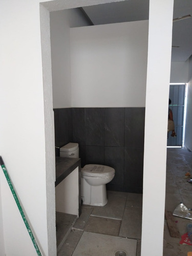 Se Renta Instalaciones Para Oficinas En Jiutepec. Nueva, Amplia, Iluminada
