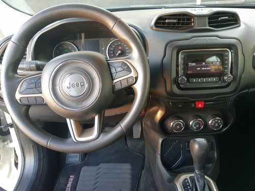 Jeep Renegade 2017 1.8 Sport Flex Aut. 5p