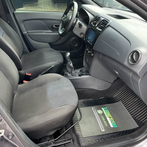 Imagem 6 de 8 de Renault- Logan Life Flex 1.0 12v 4p Mec