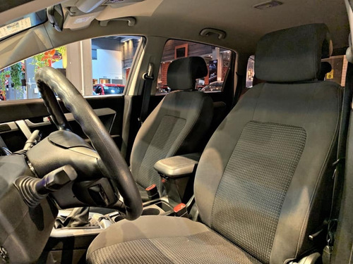 Chevrolet Captiva Ls 2.4n 7 Plazas 2016 78.000km Gris