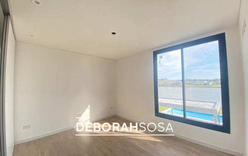 Casa En Venta 6 Ambientes Al Agua - El Canton Zona Norte