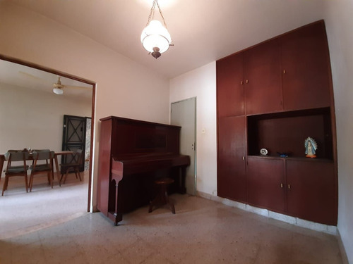 Venta Casa En San Vicente, Zona Centro