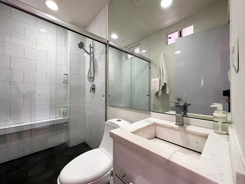 Increíble Departamento En Venta!!! A Unos Pasos Del Castillo De Chapultepec Y Del Metro, A Unas Calles De Torre Mayor De Reforma, Sobre Av Veracruz #11 Colonia Roma Norte, Cuauhtémoc, Cdmx - Lc25-zf