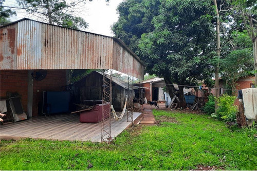 Vendo Casa En Obligado Centro, A Pasos De La Municipalidad: 3 Habitaciones Y 1 Baño.