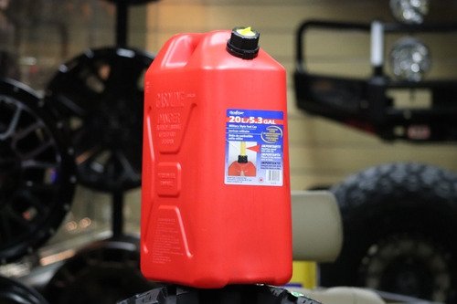 Imagen 3 de 6 de Bidón Para Gasolina De 20 Litros Scepter