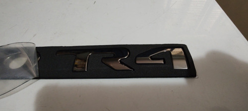 Imagem 5 de 5 de Emblema Traseiro Pajero Tr4 Mitsubishi Genuíno