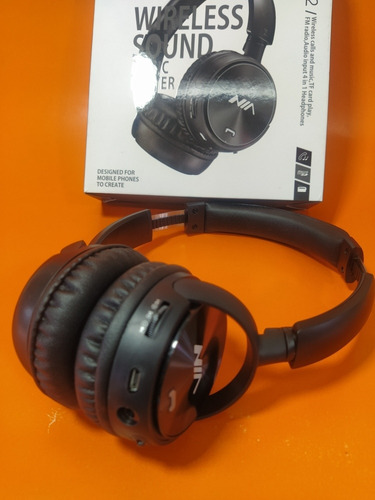 Imagen 6 de 8 de Audifonos Bluetooh -nia-q2- Radio Fm- Micro Sd -dura 5 Horas