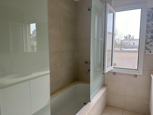 Casa En Venta En La Reserva Cardales Apto Credito!!