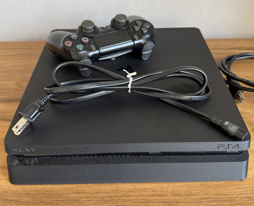 Playstation 4 Slim Ps4 500 Gb + Joystick Original Y Cables Negro (Usado)