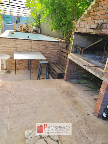 Imagen 1 de 22 de 1200 Venta Casa Ph C/renta 3 Plantas Piscina Parillero- Malvin
