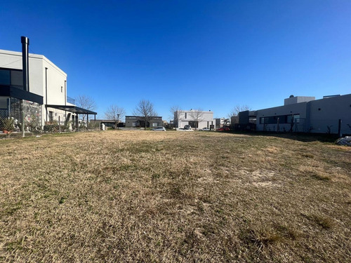 Imagen 4 de 19 de Lote En Venta El Canton Barrio Golf Vista Golf
