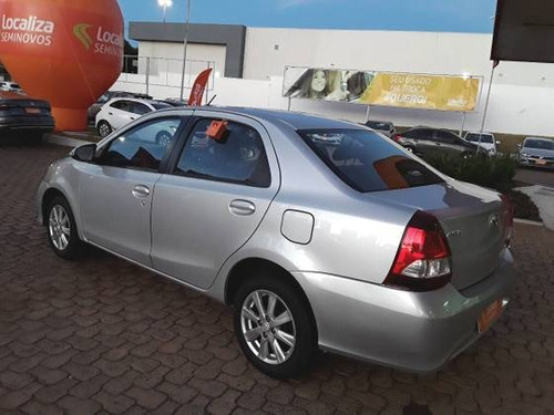 Imagem 7 de 10 de Toyota Etios 1.5 X Plus Sedan 16v Flex 4p Automático