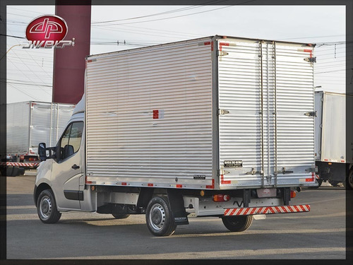 Imagem 13 de 15 de Renault Master Baú