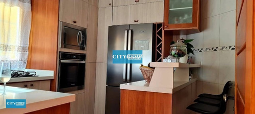 Imagem 3 de 10 de Excelente Sobrado Vila Milton 3 Dormitórios Amplos, Suíte Com Banheira, Salas Amplas, Cozinha Plan - Sp817