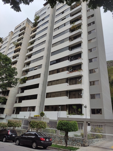 Imagen 2 de 14 de Apartamento Amplio De 150mts. 4hab; 3 Baños; Piso Bajo.