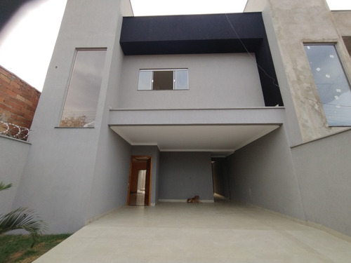 Casa/sobrado 3 Quartos Próximo Terminal Do Garavelo