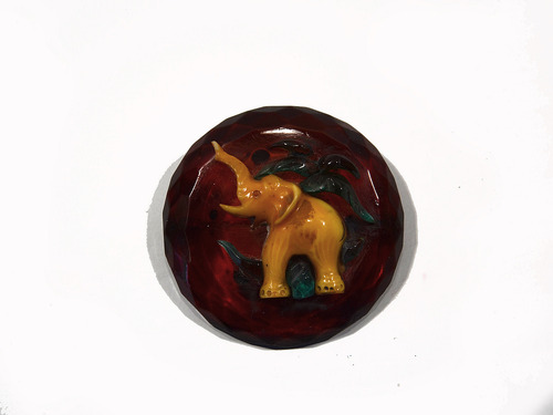 Prendedor Antiguo De Baquelita Con Elefante (Usado)