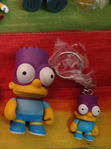 Kidrobot Simpson Bart-man Y Llavero 