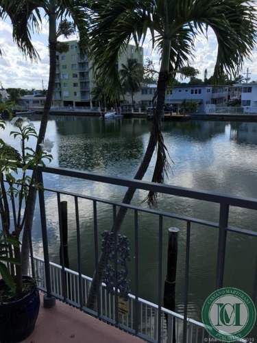 Imagem 9 de 10 de Apartamento - Ap00244 - 34723786