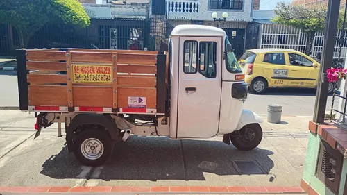 Motocarro Bajaj Maxima Estacas
