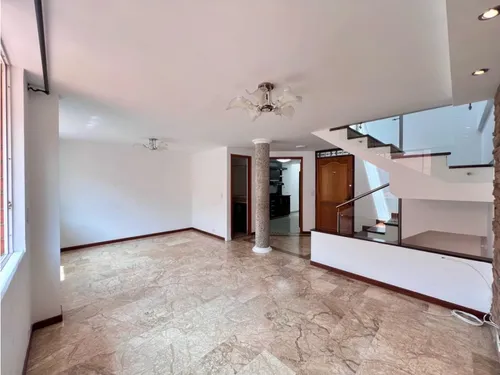 | Ve N T A | Casa En Envigado-unidad Cerrada. La Mejor Ubicación