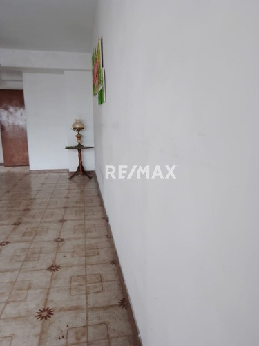 Imagen 16 de 18 de Venta Apartamento Conjunto Residencial Guatire, Casco Central