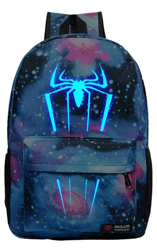 Mochila que brilla outlet en la oscuridad
