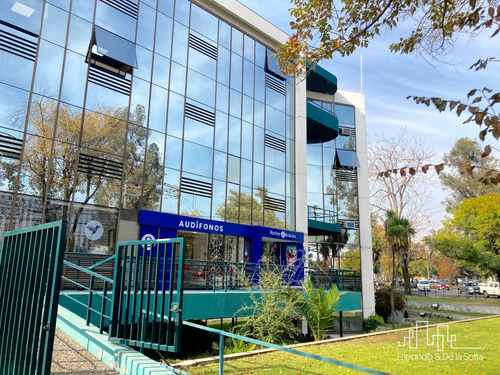 Amplia Oficina Edificio Médico 1p+1b+estac - Clínica Alemana