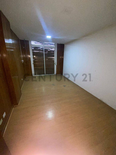 Venta Departamento 4 Amb Disposición Frente, En Pleno Centro De San Miguel