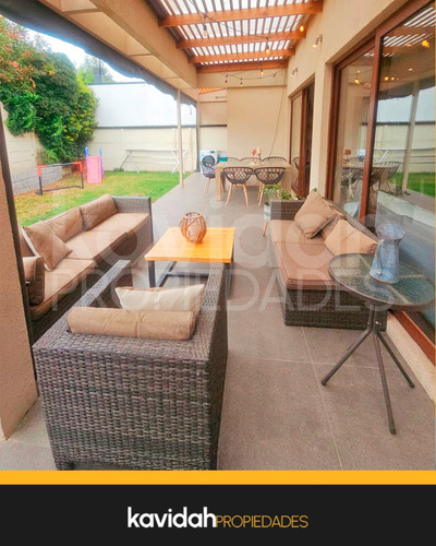 4d/2b/3e Casa En Huertos Familiares, San Pedro De La Paz