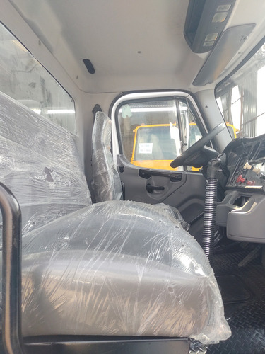 Freightliner M2 2011 54k Quinta Rueda