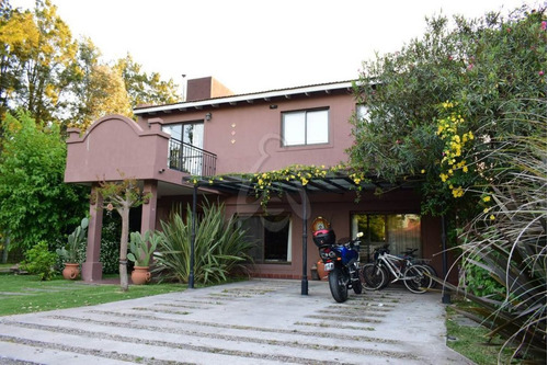 Excelente Casa En Canning, Barrio Los Rosales