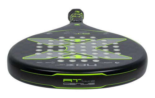 Nox AT10 Genius Ultra Light pala de padel color negro