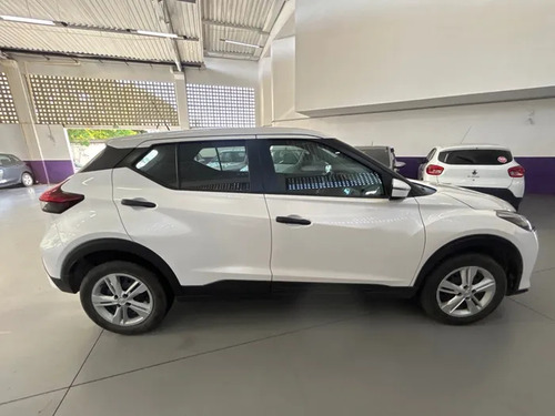 Nissan Kicks 1.6 Active CVT (flex)